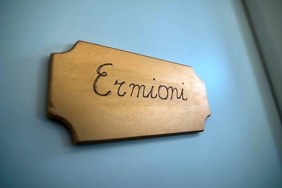 Ederlezi Zoubourlou Aparthotel