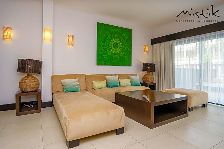 Aldea Thai Luxury by Mistik