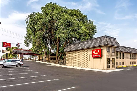 Econo Lodge near Snake River