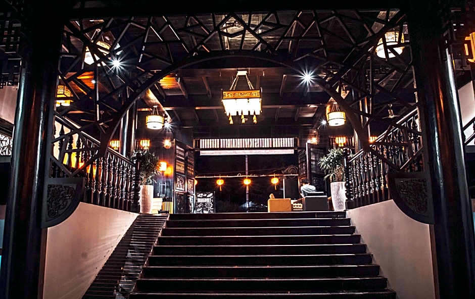 Phu House Hostel