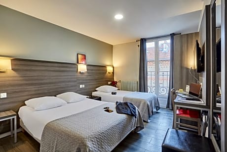Triple Room
