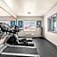 Days Inn & Suites by Wyndham Castle Rock
