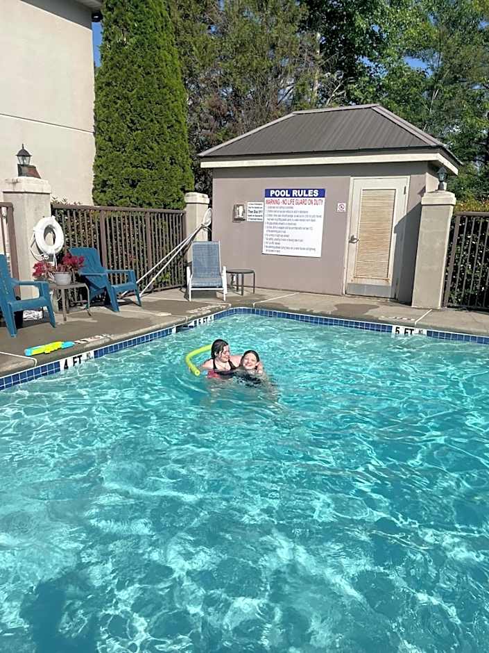 Quality Inn & Suites Dawsonville