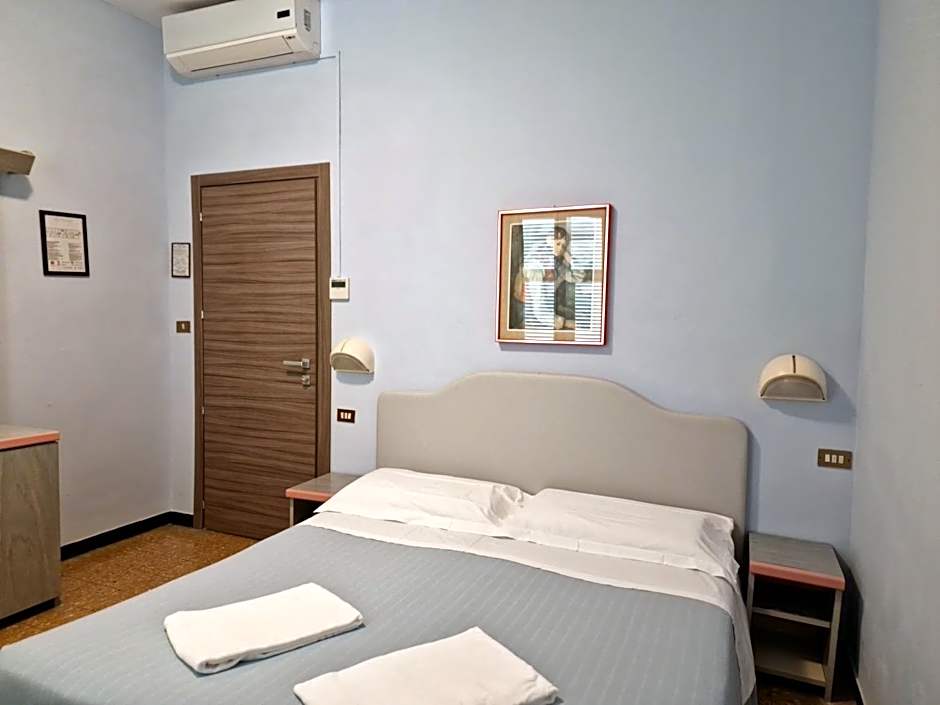 Hotel Sud Est by Fam Rossetti