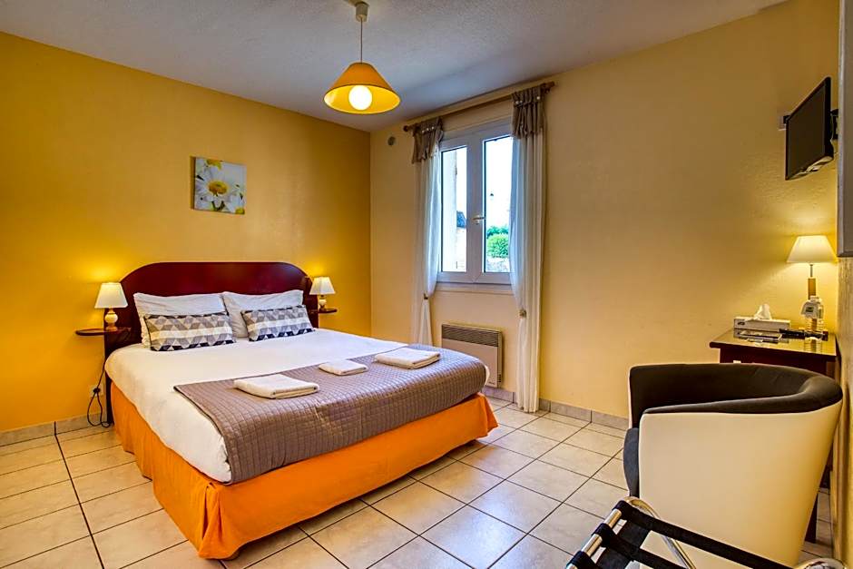 Hotel A Jayac - Logis Hotels