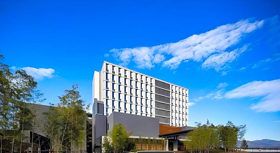 HOTEL CLAD