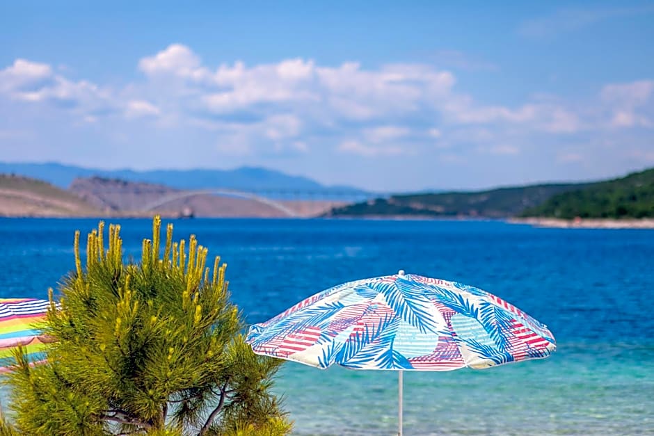 Seaside Guesthouse by JR City Apartments