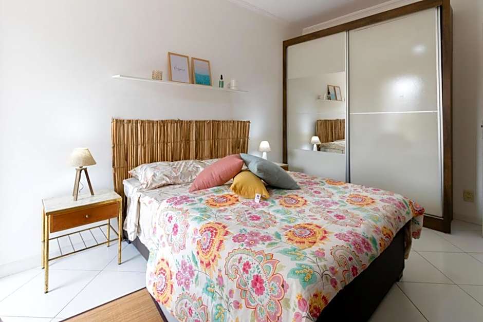 Otimo apto c WiFi a 700m da Praia do Tombo-Guaruja