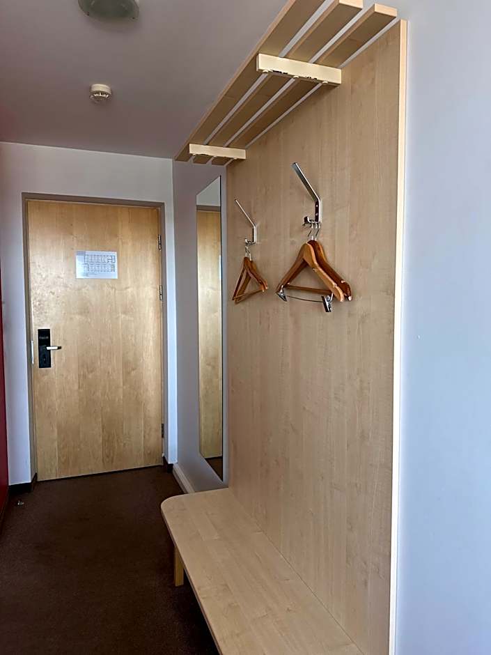 Green Park Hotel Klaipeda - Apgyvendinimas tik su Galimybi pasu