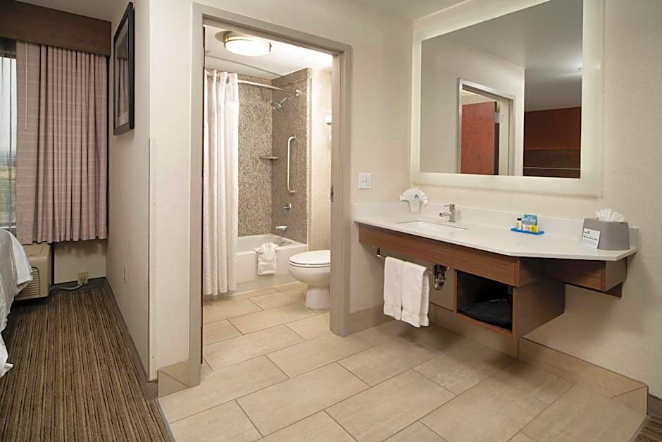 Holiday Inn Express Hotel & Suites Pasco-TriCities By IHG