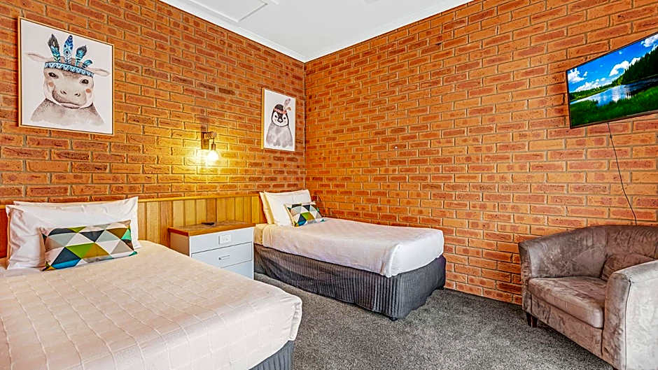 Golden River Motor Inn