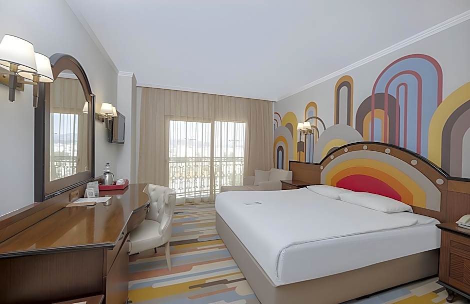 Megasaray WestBeach Antalya