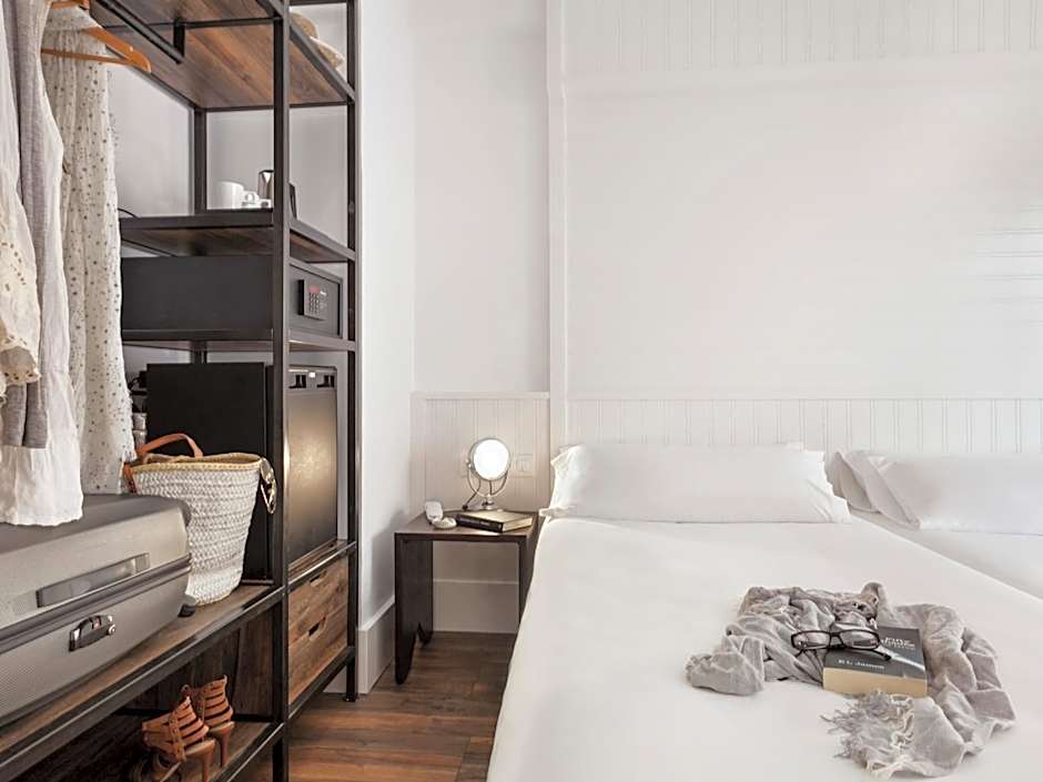 Delamar 4*Sup-Adults only (18+)