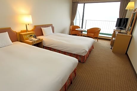 Ocean View Twin