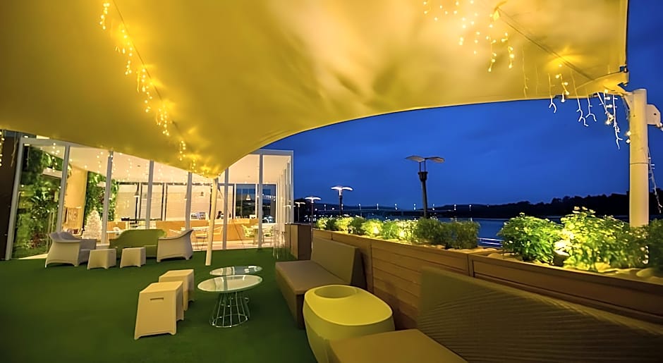 Mega View Hotel