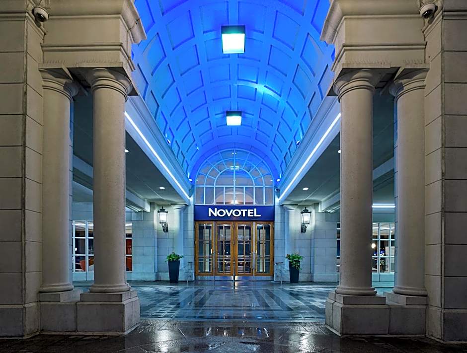 Novotel Toronto Centre