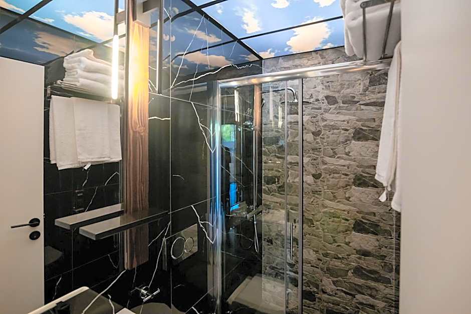 Sylvia Camping & Luxury Suites, Panel Hospitality Homes & Villas