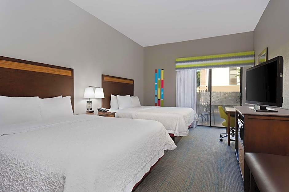 Hampton Inn By Hilton & Suites Fort Myers Beach/Sanibel Gateway