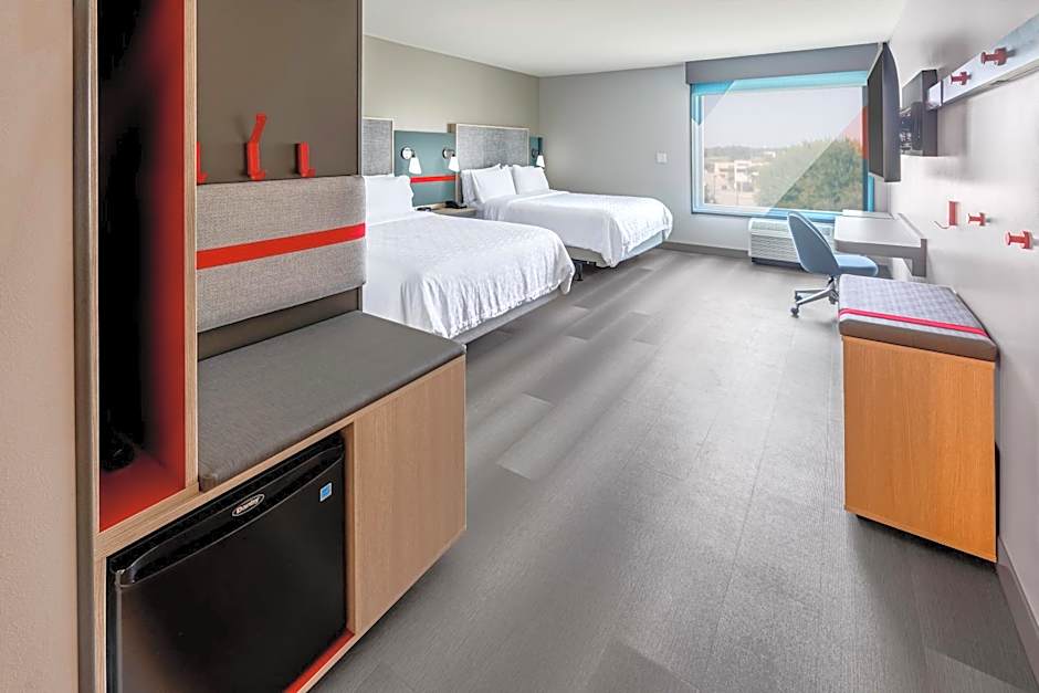 Avid Hotels Milwaukee West Waukesha By IHG