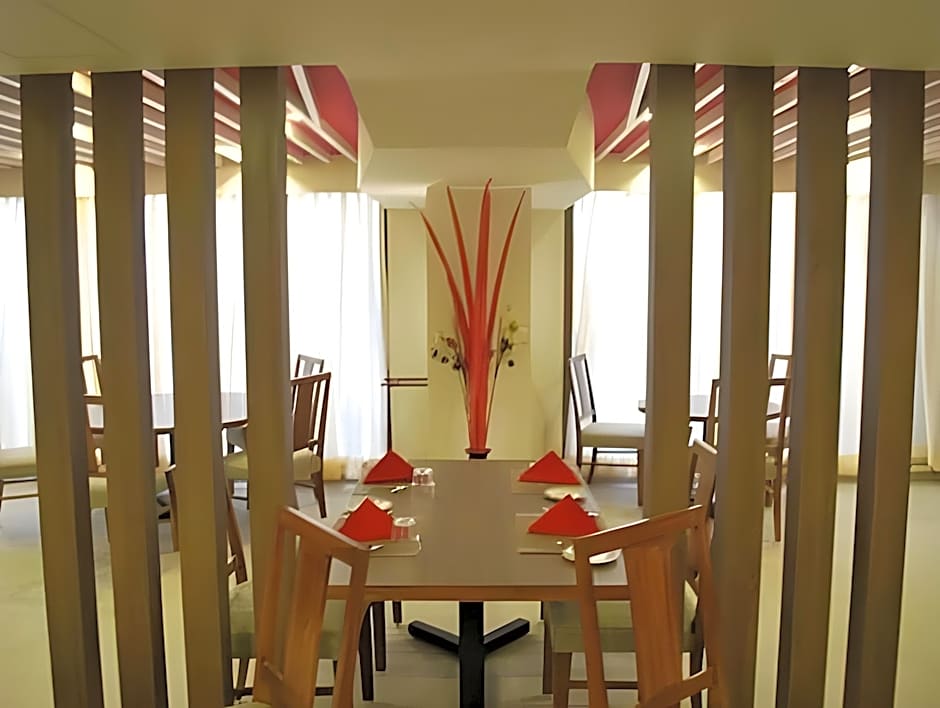Hotel Dhans – Chennai, IL