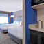 Holiday Inn Express & Suites - Detroit - Dearborn By IHG