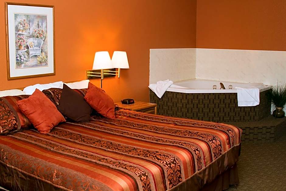 Photo 1 of 4 of 1 King Bed Suite