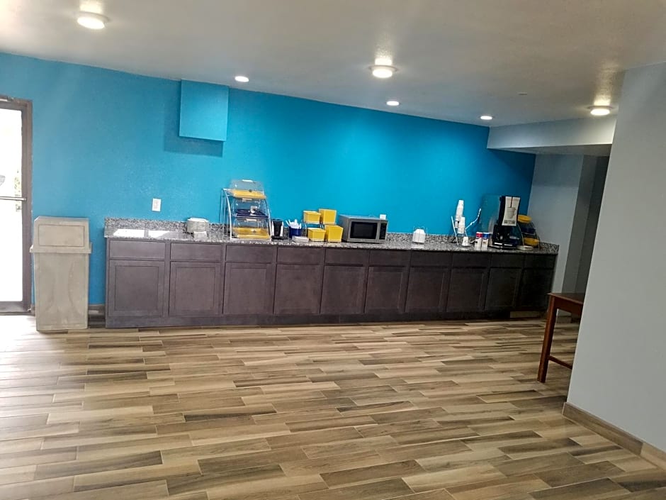 Days Inn by Wyndham Oklahoma City NW Expressway