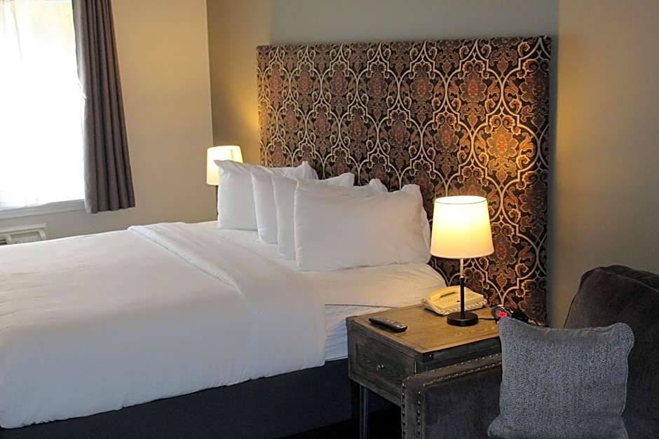 The Century House, Ascend Hotel Collection