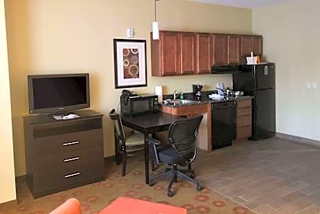 2 Queen Beds Suite Nonsmoking