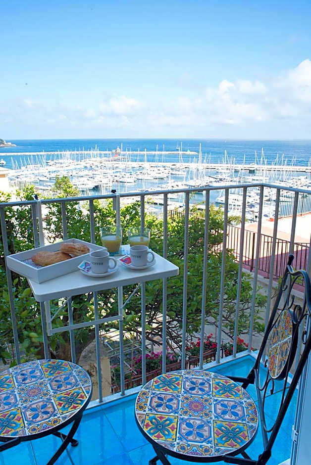 Punta Lingua Relais - Room 3 Port View