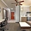 Holiday Inn Express Hotel & Suites Bakersfield Central By IHG