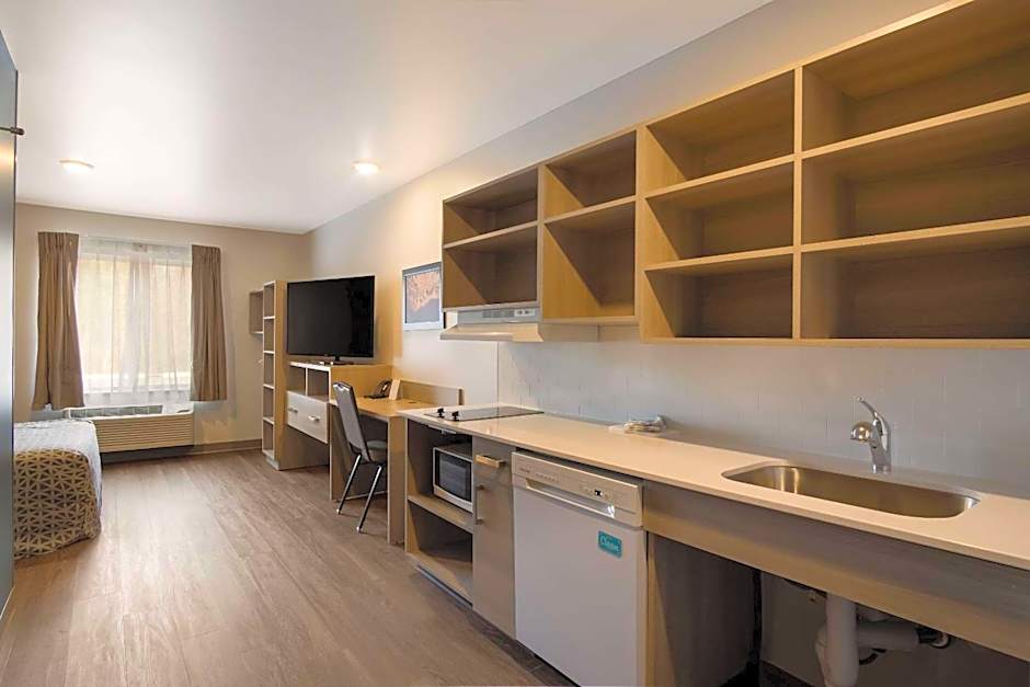 WoodSpring Suites Grand Rapids Kentwood