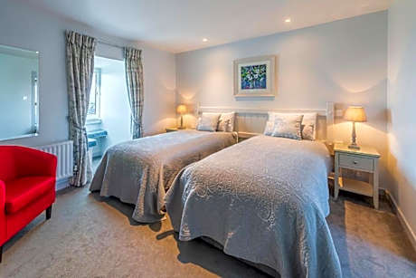 Twin Room with Sea View