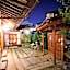 Gaeunchae Hanok Guesthouse Jeonju 2 (Korea Quality)