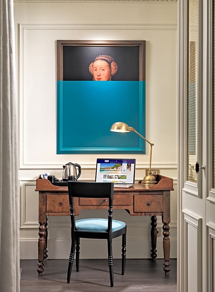 H10 Villa De La Reina