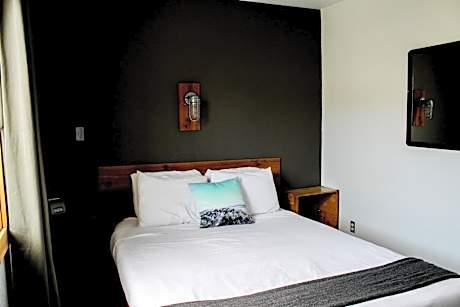 East Suite