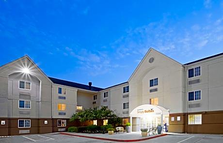 Sonesta Simply Suites Houston CityCentre I-10 West