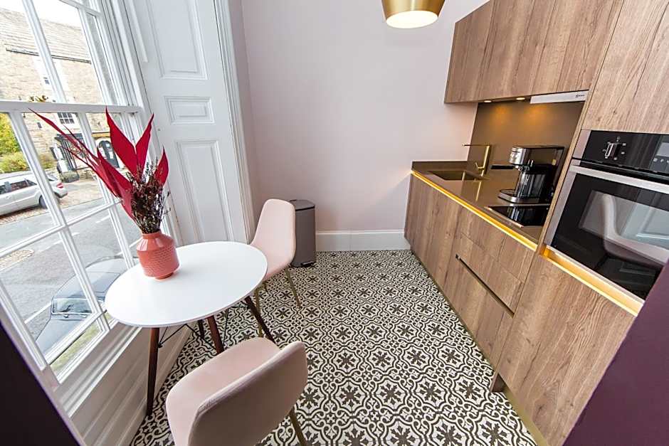 Skeldale House 'All Creatures Great & Small' Luxury Apartments & Studios in Askrigg, Yorkshire Dales