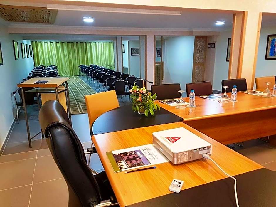 Aparthotel Les Oliviers Suites & Spa