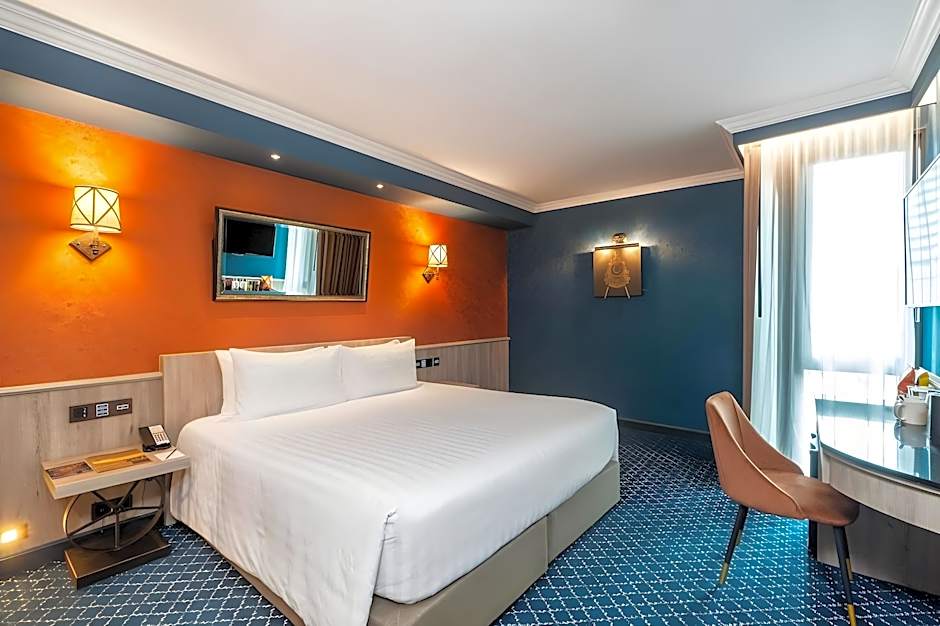 The Coach Hotel Sukhumvit