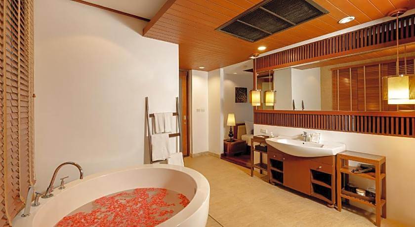 The Sarann Hotel