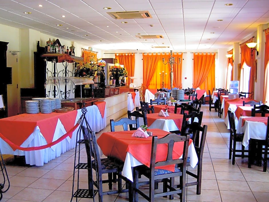 Akamanthea Holiday Village