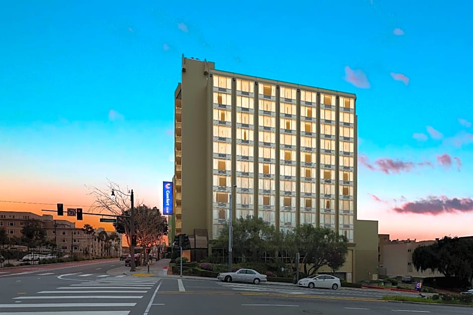 Comfort Inn By The Bay