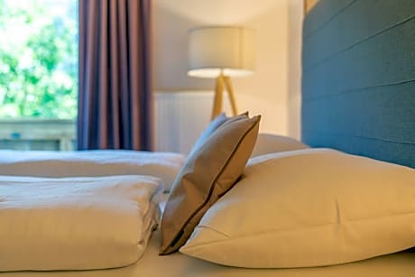 Deluxe Double Room with City View