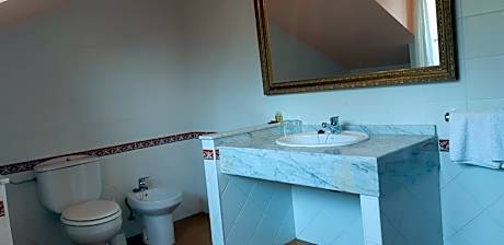 Queen Suite with Sea View