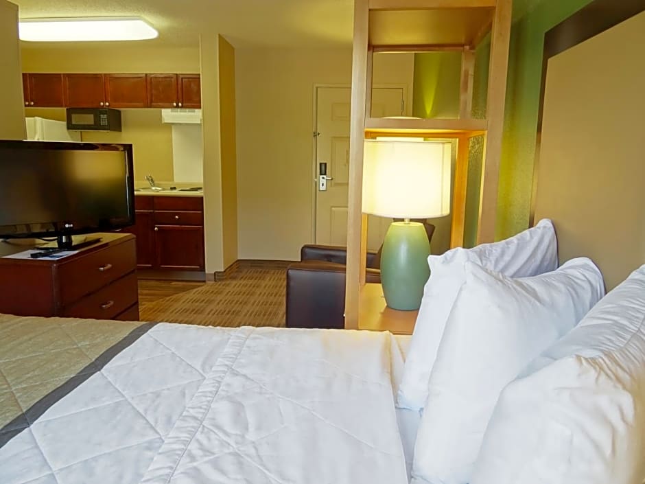 Extended Stay America Suites - Kansas City - Overland Park - Metcalf Ave