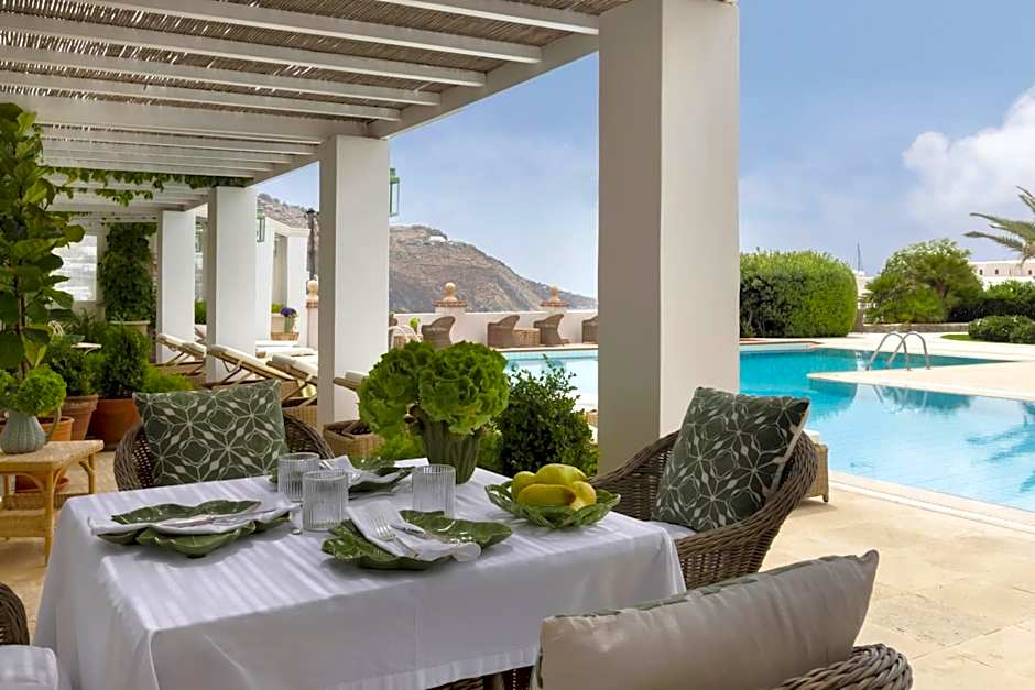 Dorion Hotel