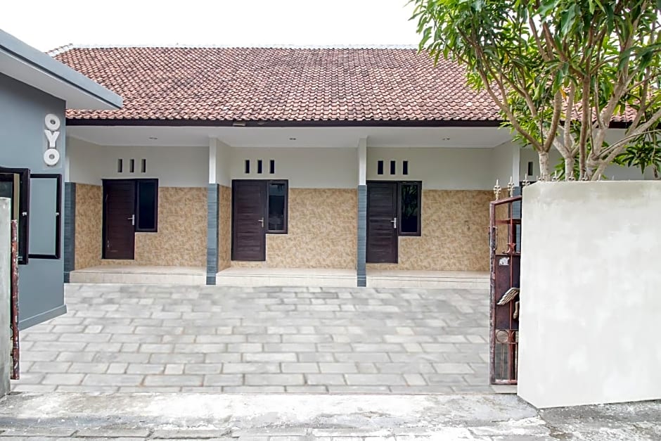 OYO 2984 Berlian House Ungasan