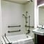 La Quinta Inn & Suites by Wyndham San Antonio Lackland