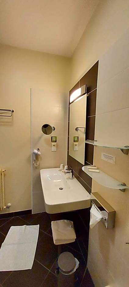 Logis Hotel Belle-Vue